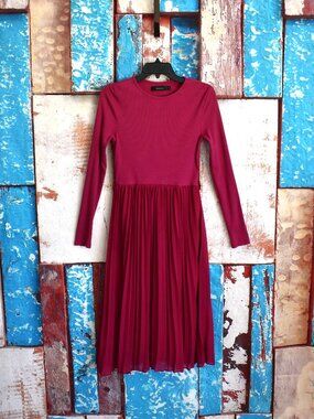 Women’s Zesica Knit Midi Dress Pleated A-Line Sheer Lined SMALL Burgundy